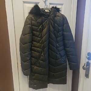 Women's olive greenQuilted Coat with Faux Fur Hood